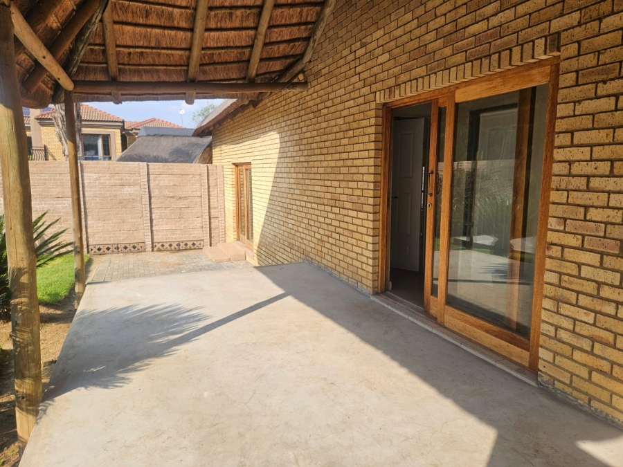 To Let 2 Bedroom Property for Rent in Jatniel Gauteng