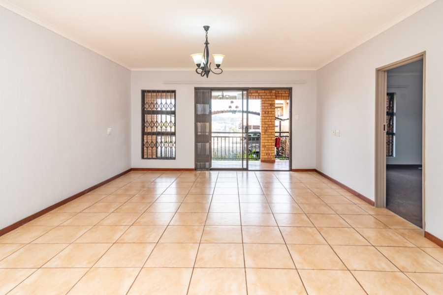To Let 2 Bedroom Property for Rent in Monument Gauteng