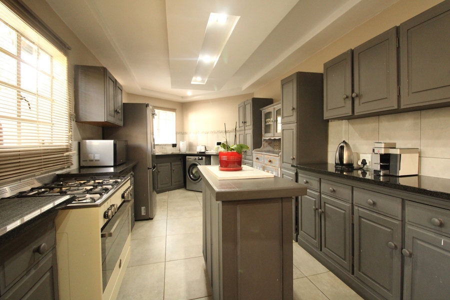 To Let 3 Bedroom Property for Rent in Edenburg Gauteng