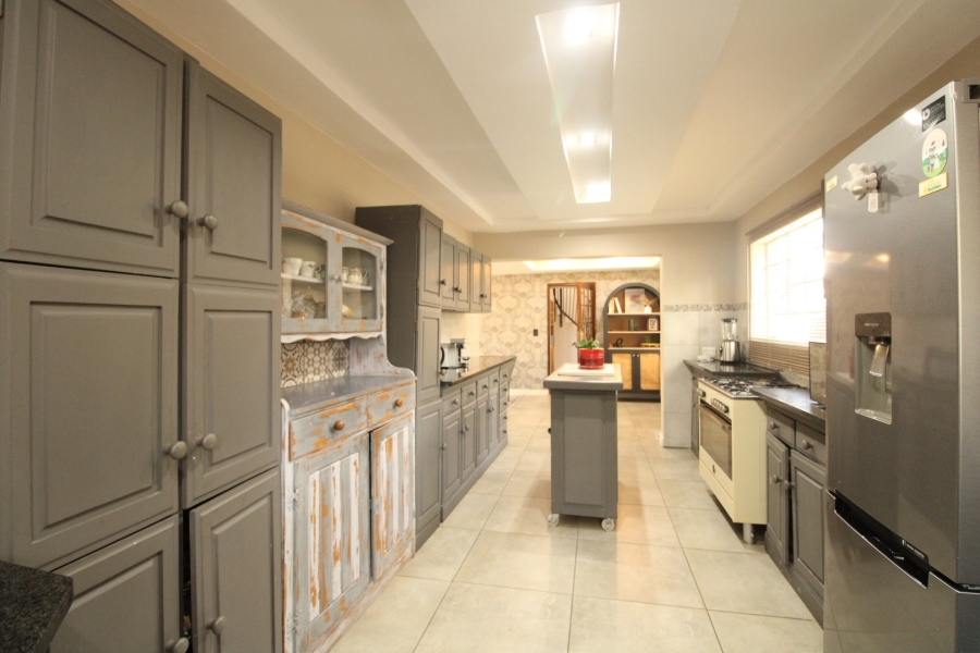 To Let 3 Bedroom Property for Rent in Edenburg Gauteng