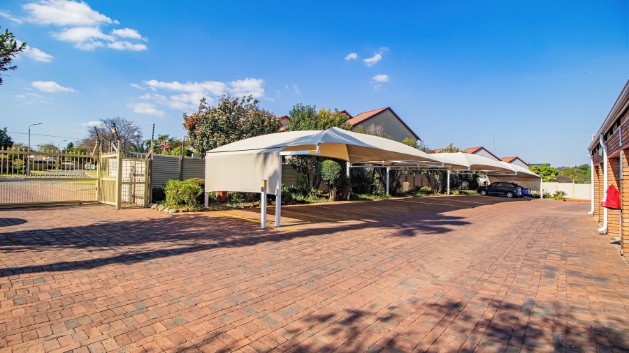 2 Bedroom Property for Sale in Eden Glen Gauteng