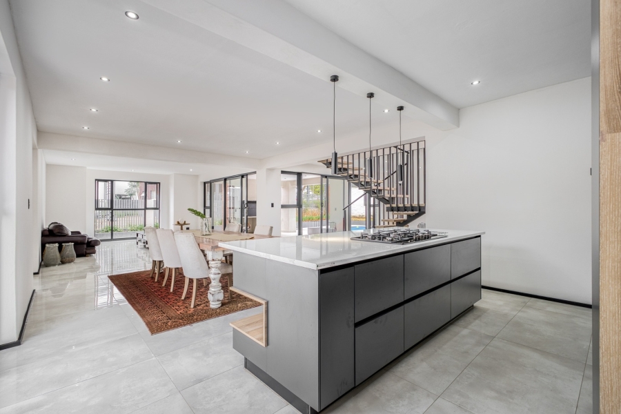 4 Bedroom Property for Sale in Helderfontein Estate Gauteng