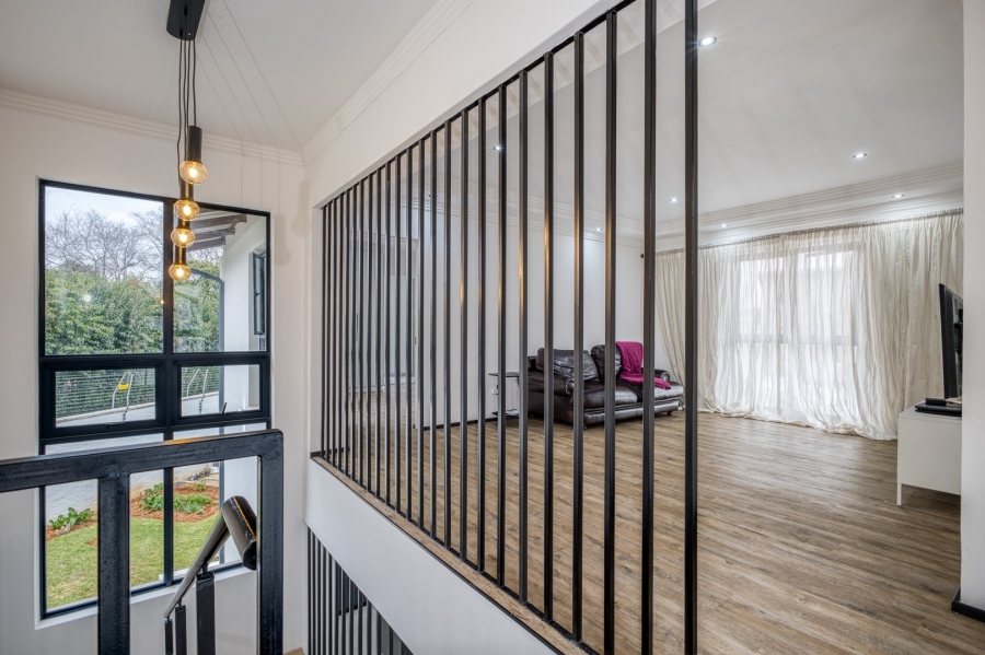 4 Bedroom Property for Sale in Helderfontein Estate Gauteng
