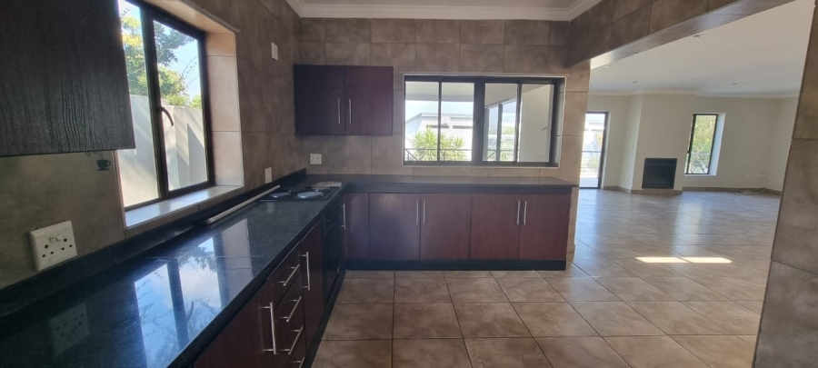 To Let 4 Bedroom Property for Rent in Sable Hills Gauteng