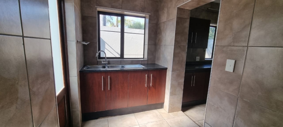 To Let 4 Bedroom Property for Rent in Sable Hills Gauteng