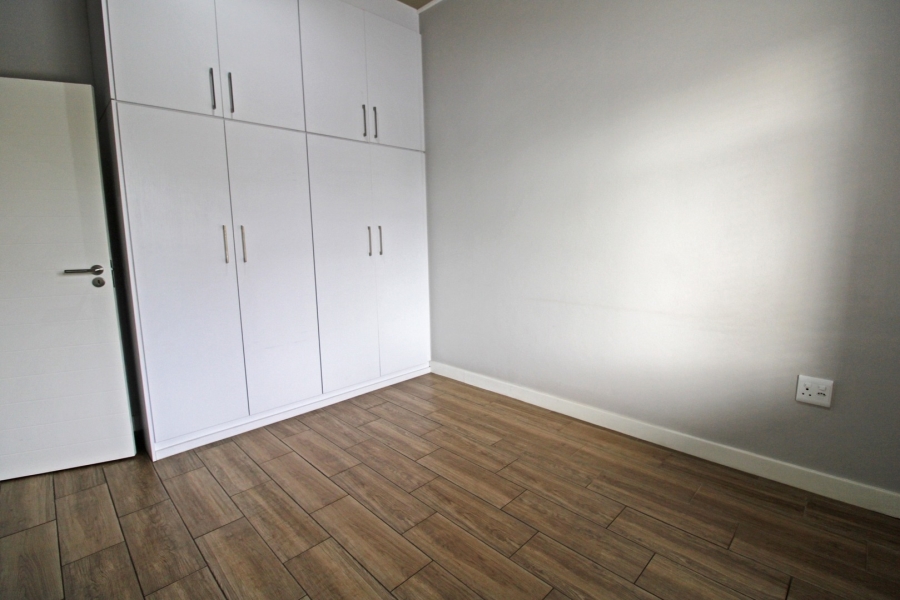 To Let 2 Bedroom Property for Rent in Linden Gauteng