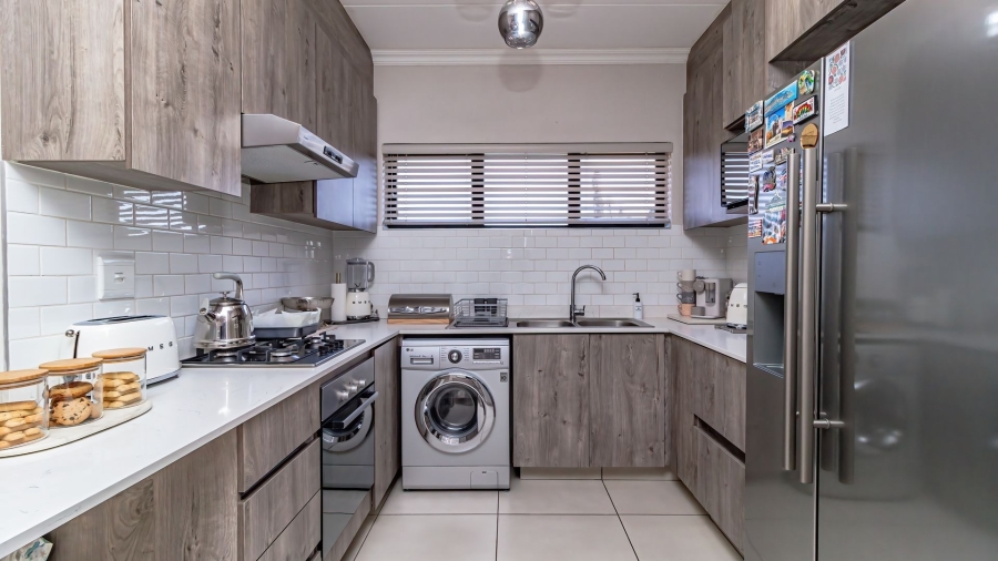 3 Bedroom Property for Sale in Bartlett Gauteng