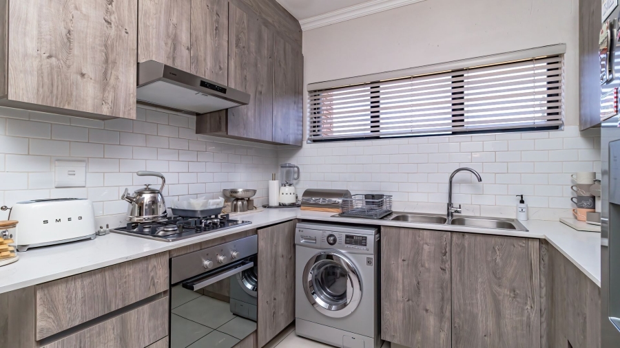 3 Bedroom Property for Sale in Bartlett Gauteng