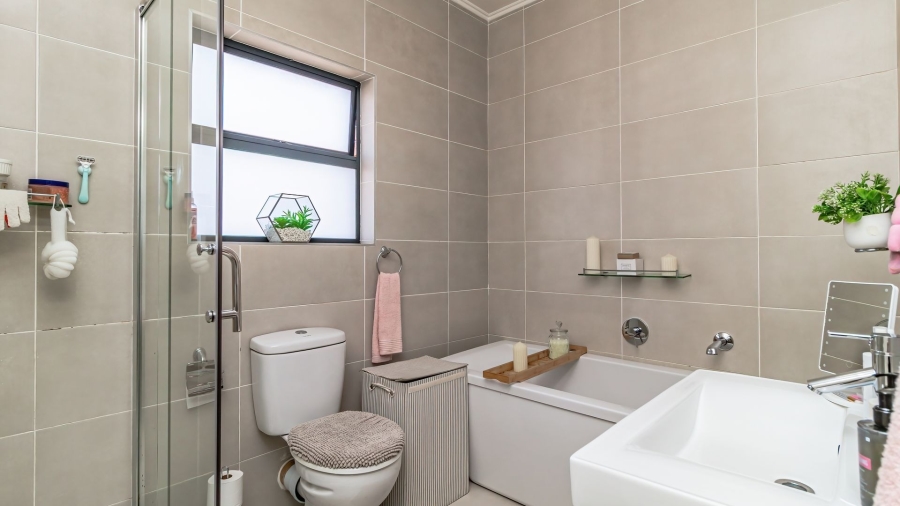 3 Bedroom Property for Sale in Bartlett Gauteng