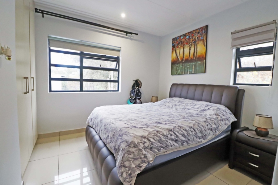 To Let 2 Bedroom Property for Rent in Bryanston Gauteng