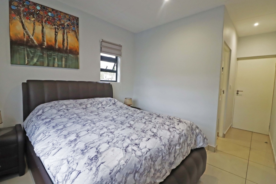 To Let 2 Bedroom Property for Rent in Bryanston Gauteng