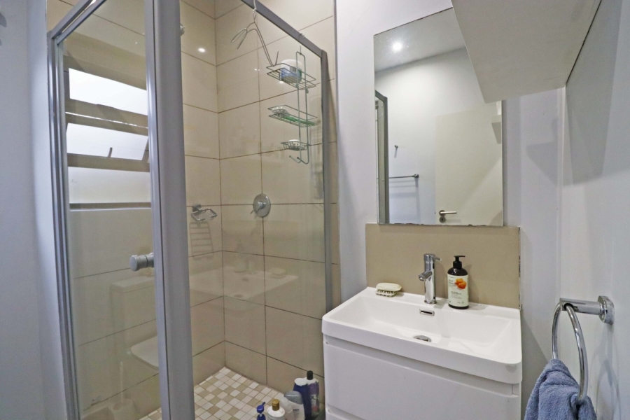 To Let 2 Bedroom Property for Rent in Bryanston Gauteng