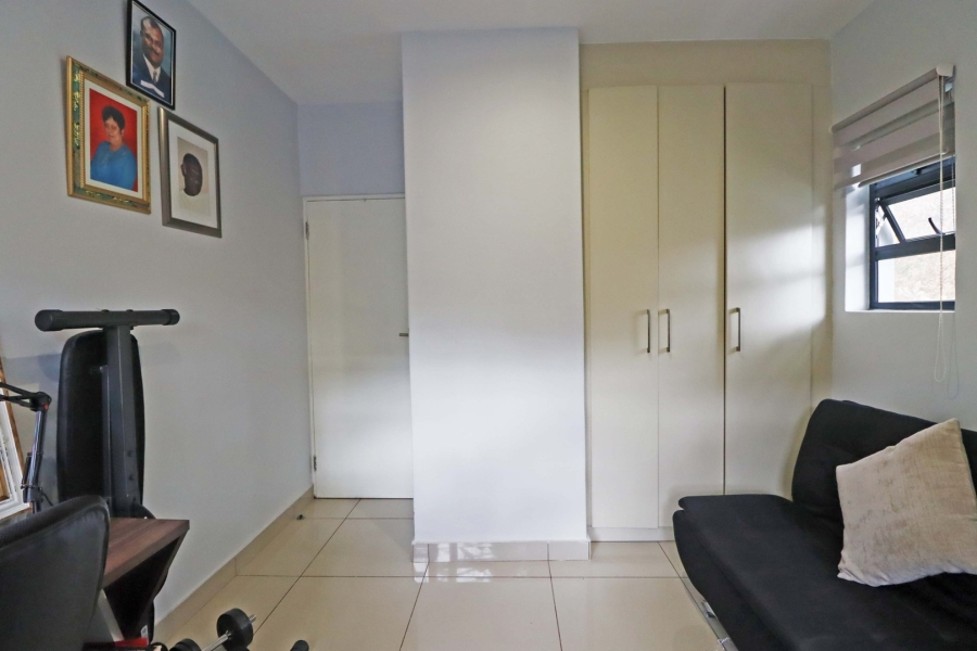 To Let 2 Bedroom Property for Rent in Bryanston Gauteng