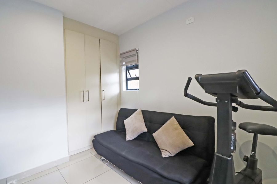 To Let 2 Bedroom Property for Rent in Bryanston Gauteng