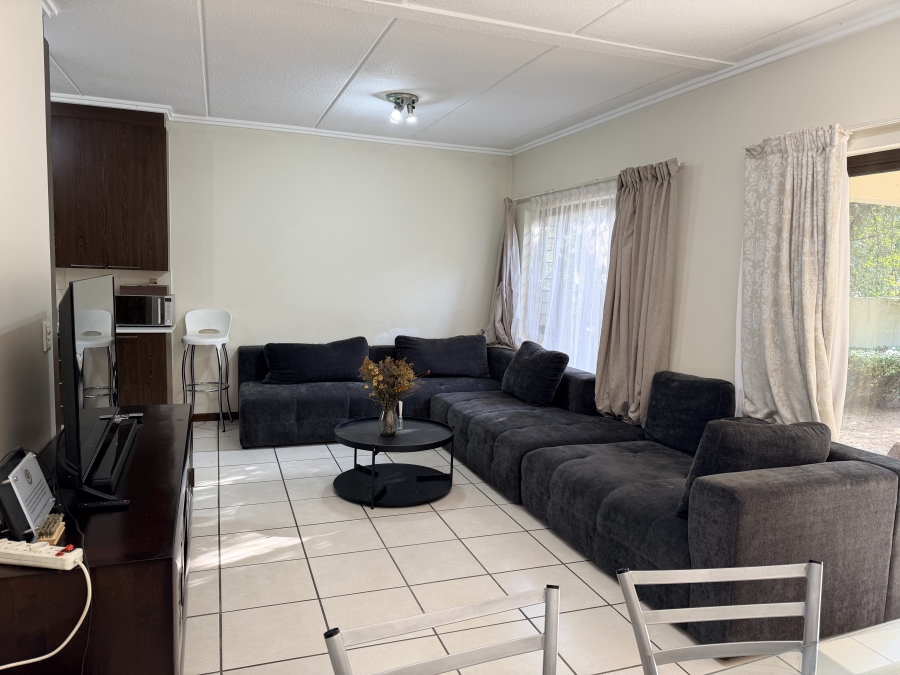 To Let 2 Bedroom Property for Rent in Maroeladal Gauteng