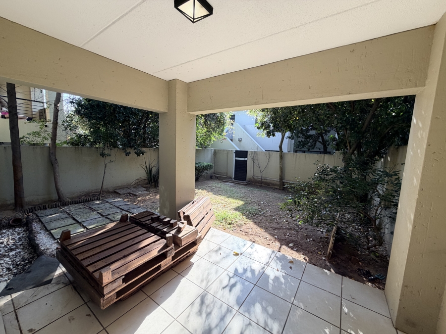 To Let 2 Bedroom Property for Rent in Maroeladal Gauteng