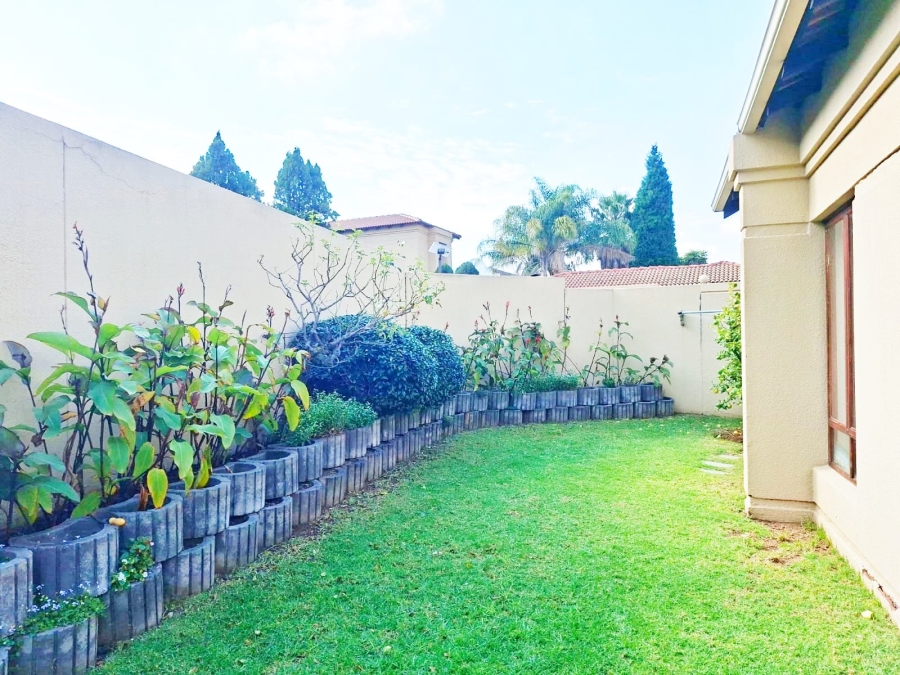 3 Bedroom Property for Sale in Halfway Gardens Gauteng