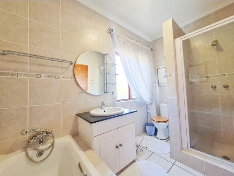 3 Bedroom Property for Sale in Halfway Gardens Gauteng