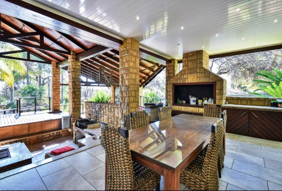 8 Bedroom Property for Sale in Pretoria North Gauteng