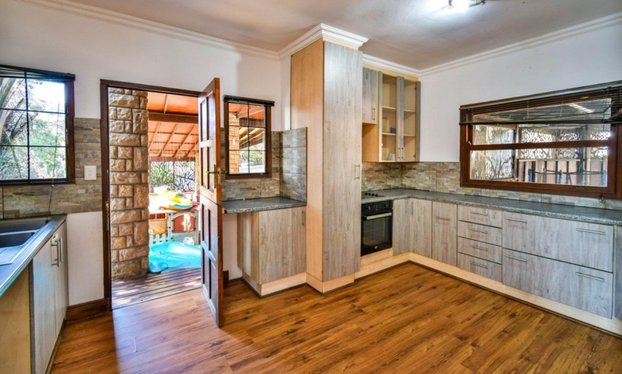 8 Bedroom Property for Sale in Pretoria North Gauteng