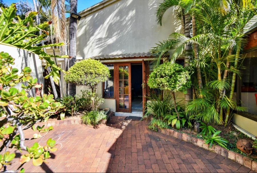 8 Bedroom Property for Sale in Pretoria North Gauteng