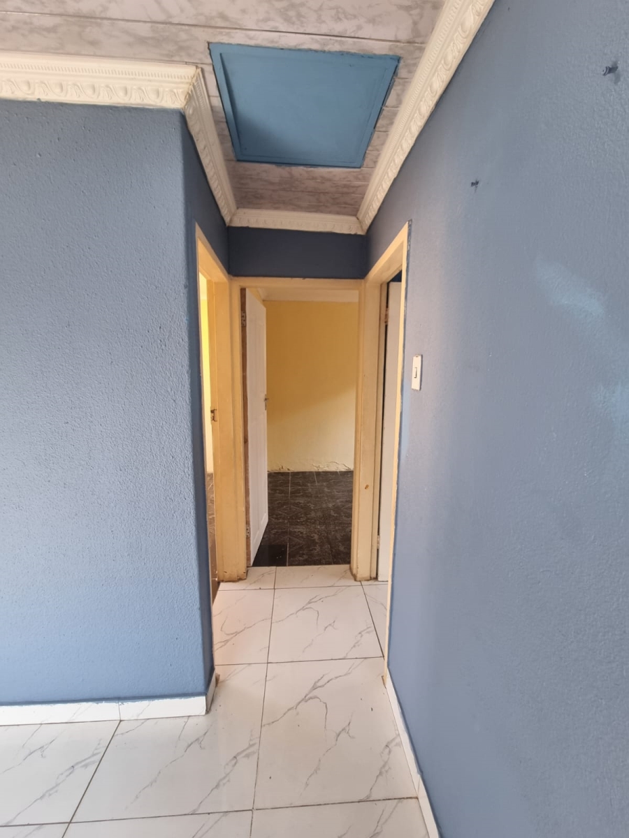 2 Bedroom Property for Sale in Protea Glen Gauteng