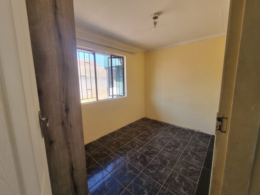 2 Bedroom Property for Sale in Protea Glen Gauteng