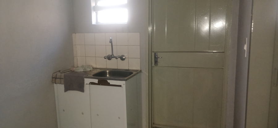 To Let Commercial Property for Rent in Sebenza Gauteng
