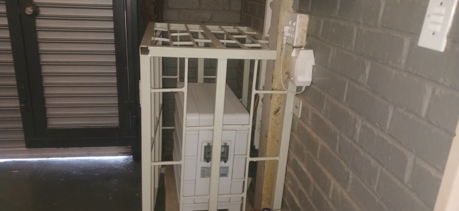 To Let Commercial Property for Rent in Sebenza Gauteng