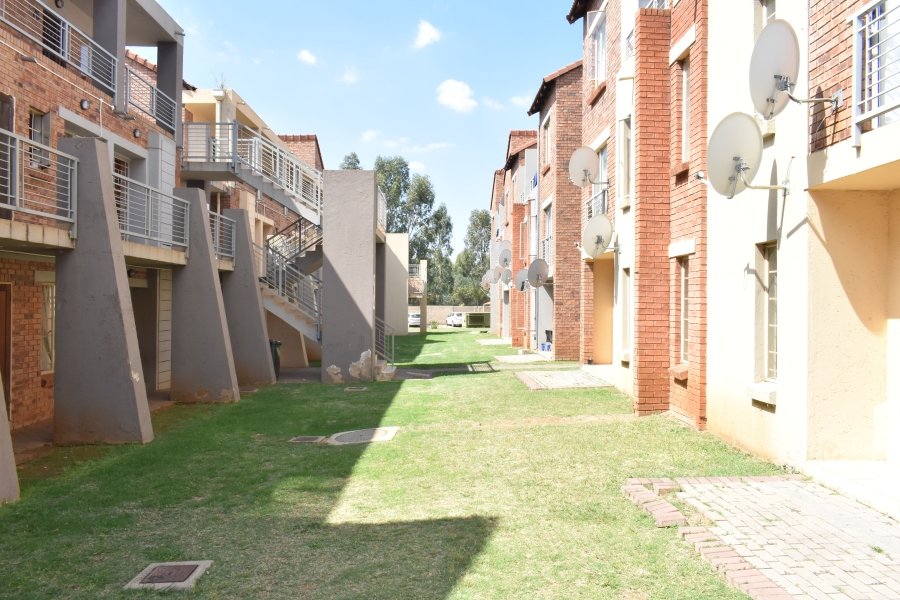2 Bedroom Property for Sale in Karenpark Gauteng