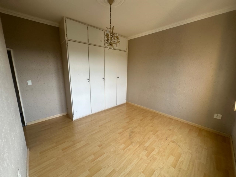 To Let 2 Bedroom Property for Rent in Constantia Kloof Gauteng