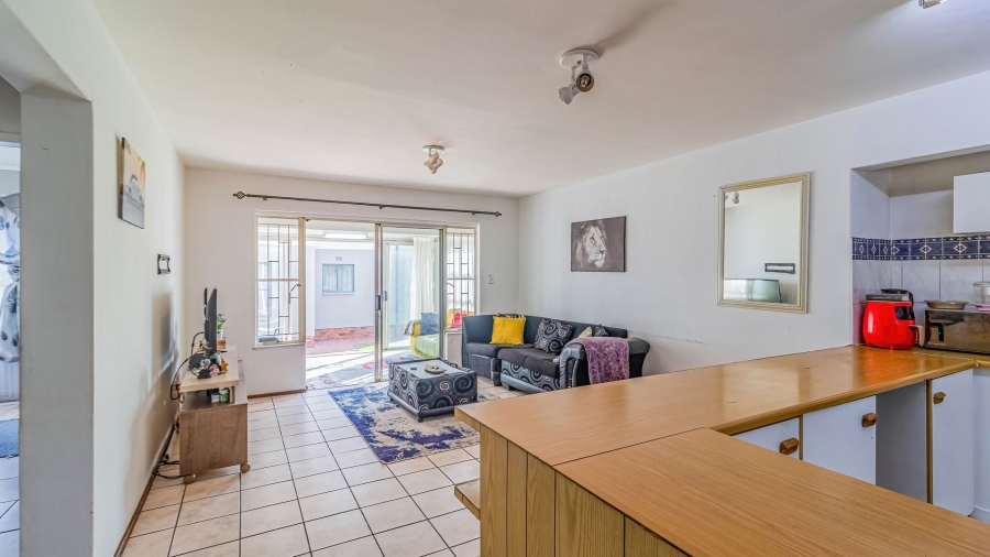 2 Bedroom Property for Sale in Klippoortje Gauteng