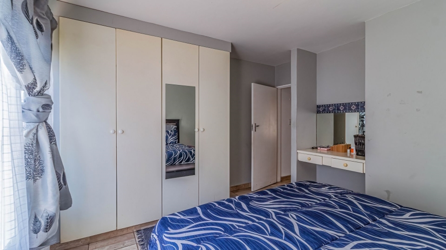 2 Bedroom Property for Sale in Klippoortje Gauteng