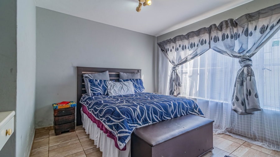 2 Bedroom Property for Sale in Klippoortje Gauteng