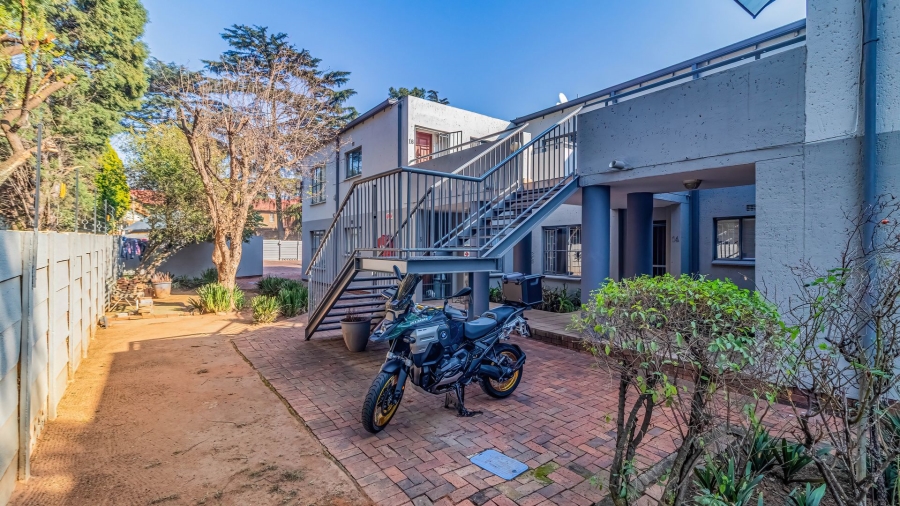 2 Bedroom Property for Sale in Klippoortje Gauteng