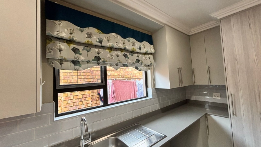 3 Bedroom Property for Sale in Dayanglen Gauteng