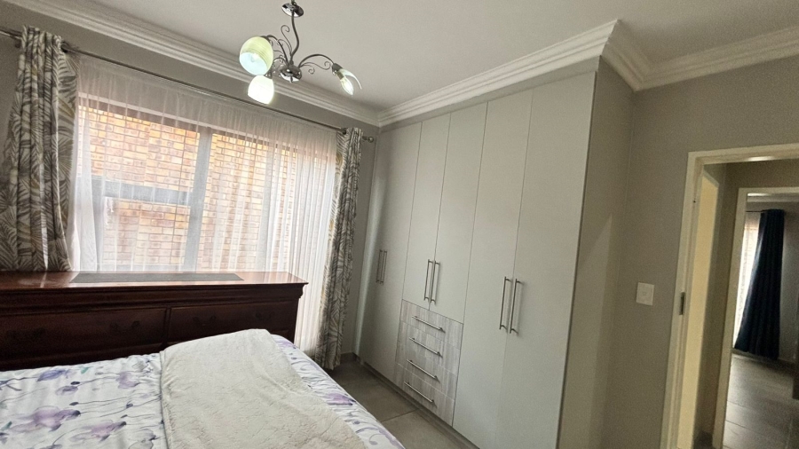 3 Bedroom Property for Sale in Dayanglen Gauteng