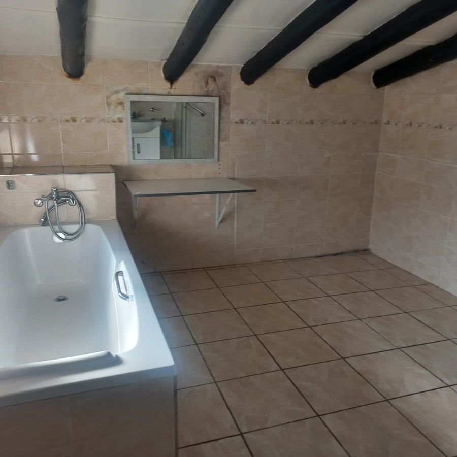 To Let 1 Bedroom Property for Rent in Johannesburg North Gauteng