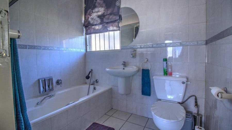 3 Bedroom Property for Sale in Van Riebeeck Park Gauteng