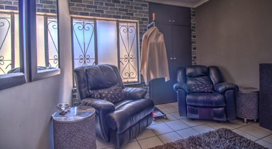 3 Bedroom Property for Sale in Van Riebeeck Park Gauteng