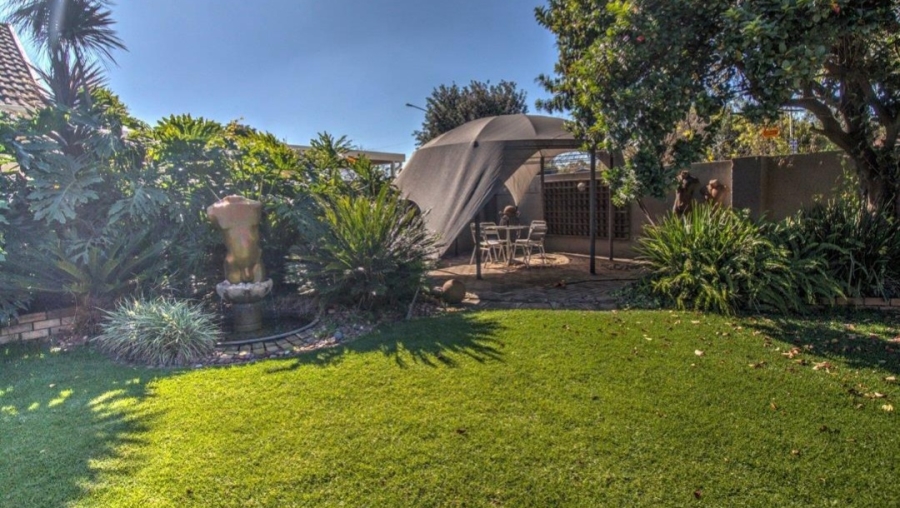 3 Bedroom Property for Sale in Van Riebeeck Park Gauteng