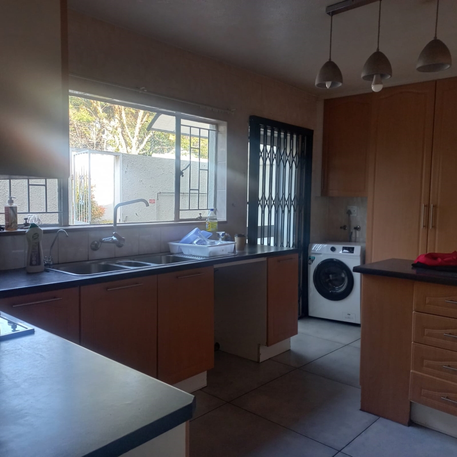 To Let 1 Bedroom Property for Rent in Johannesburg North Gauteng