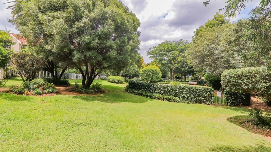 2 Bedroom Property for Sale in Bramley Park Gauteng