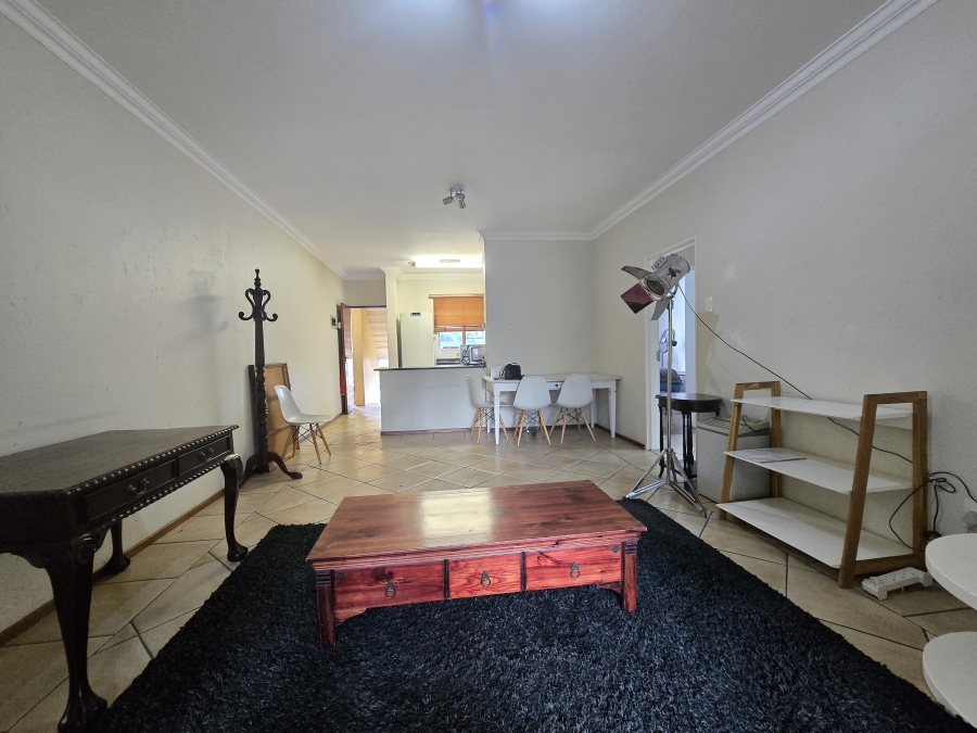 To Let 2 Bedroom Property for Rent in Sunninghill Gauteng