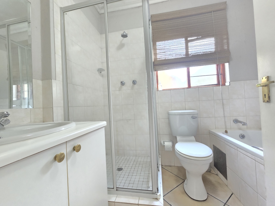 To Let 2 Bedroom Property for Rent in Sunninghill Gauteng