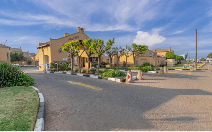 3 Bedroom Property for Sale in Hughes Gauteng