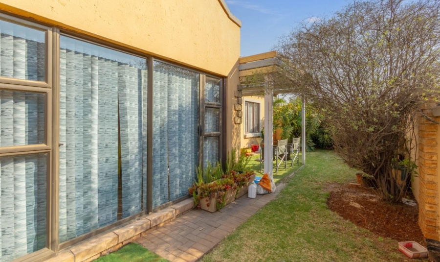 3 Bedroom Property for Sale in Hughes Gauteng