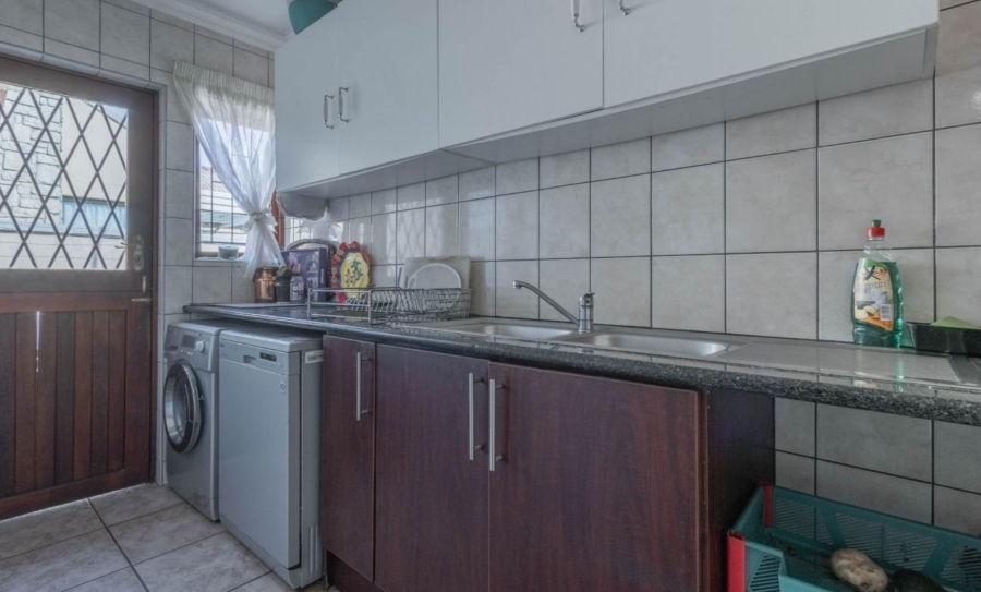3 Bedroom Property for Sale in Hughes Gauteng