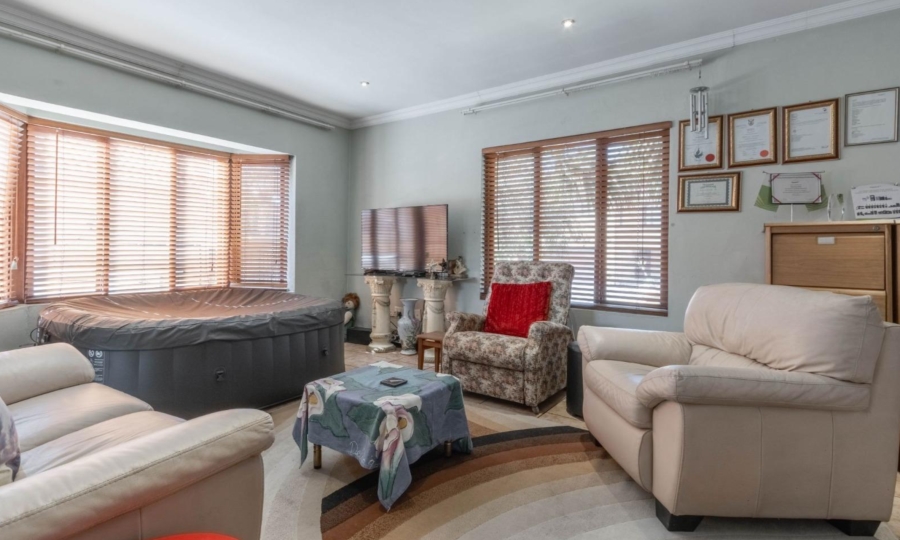 3 Bedroom Property for Sale in Hughes Gauteng