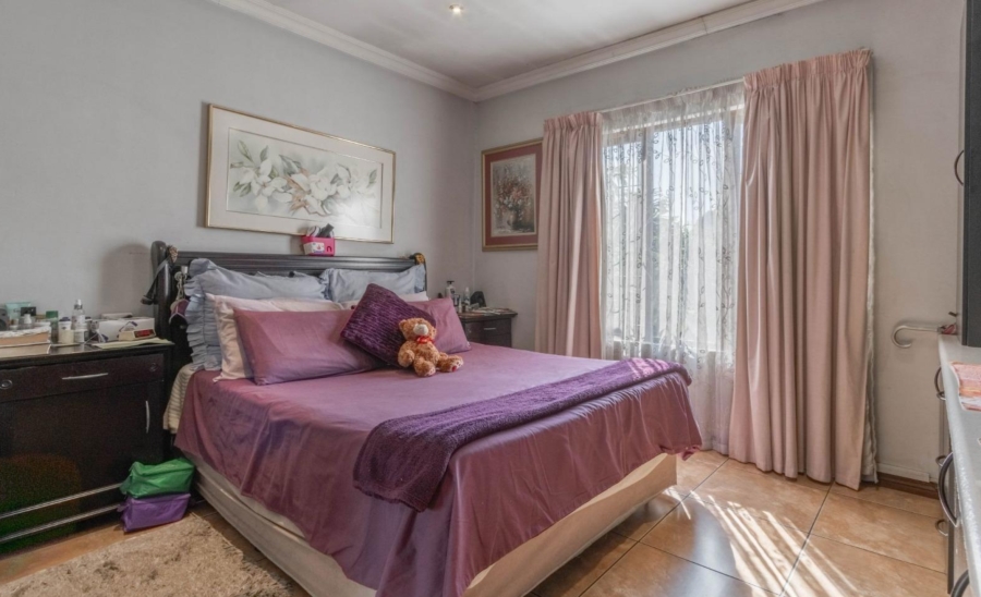 3 Bedroom Property for Sale in Hughes Gauteng